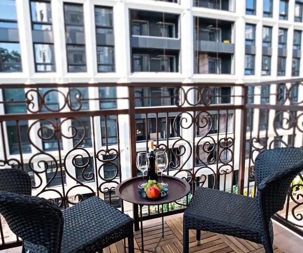 Bohemia At Italian Boulevard Odesa