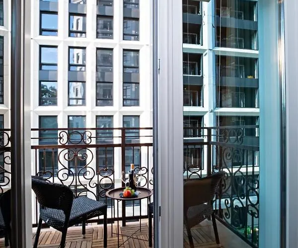 Bohemia At Italian Boulevard Odesa